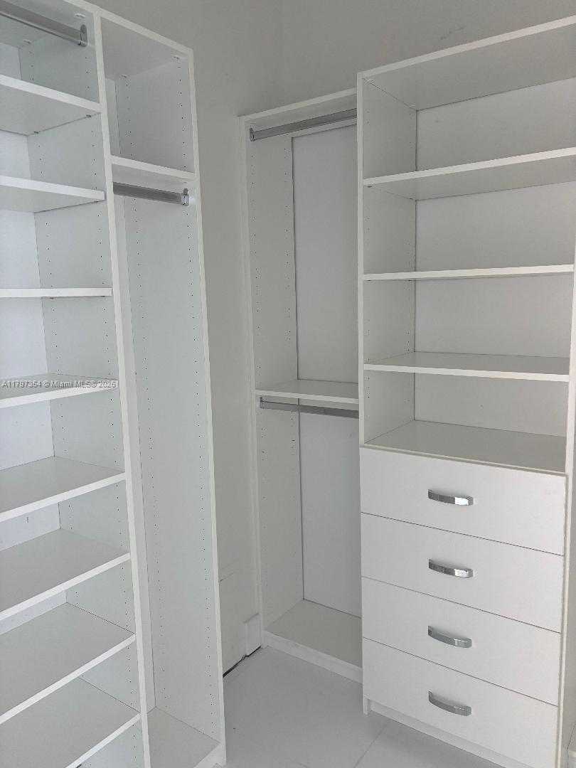 Small Image of 17121 COLLINS AVE #3101, Sunny Isles Beach Number 5