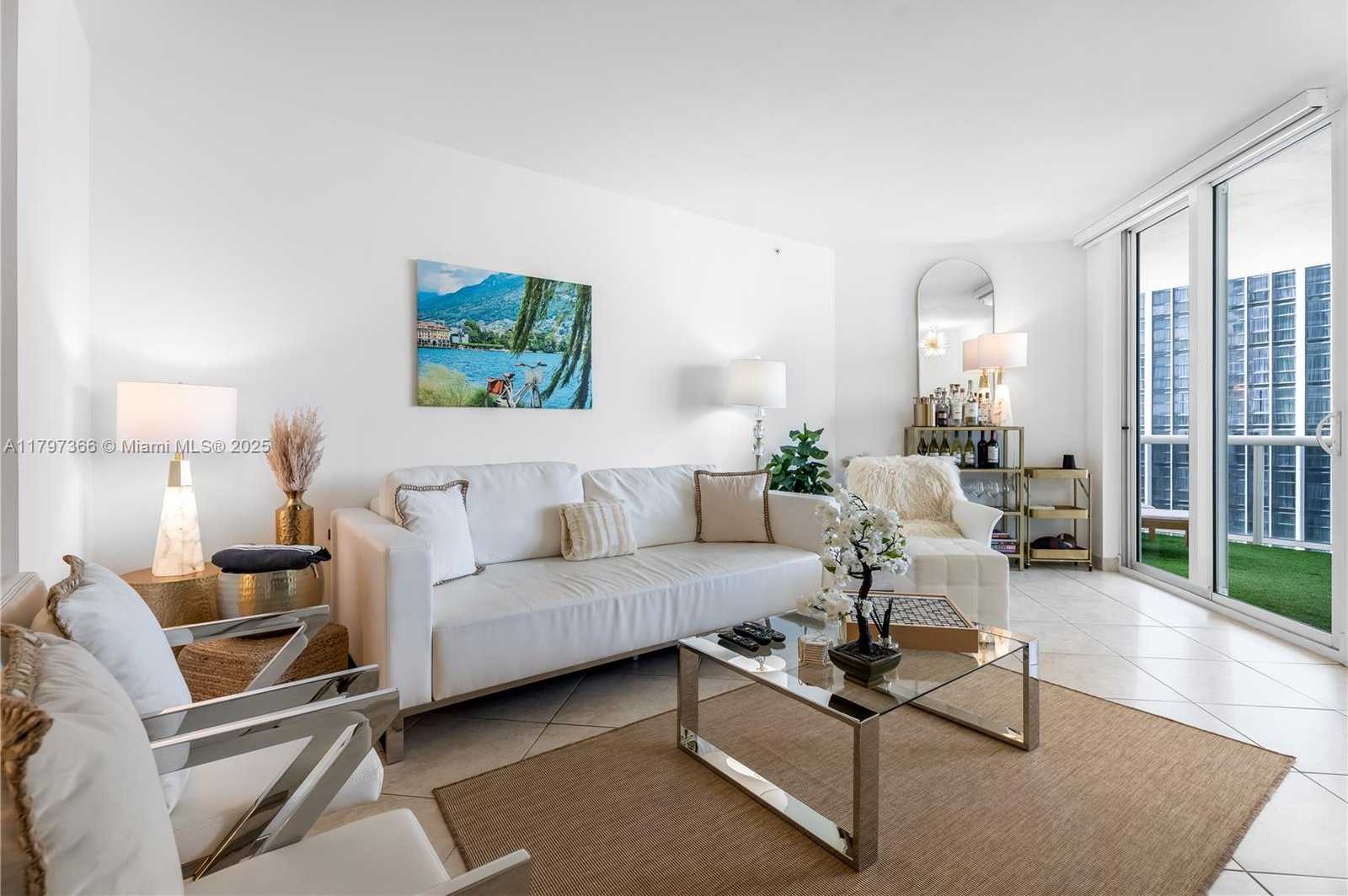 Small Image of 4779 COLLINS AVE #1008, Miami Beach Number 15