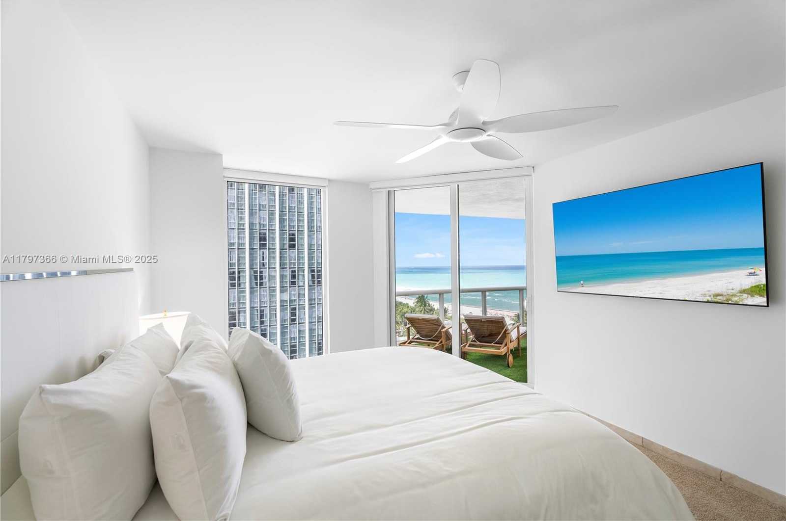 Small Image of 4779 COLLINS AVE #1008, Miami Beach Number 5