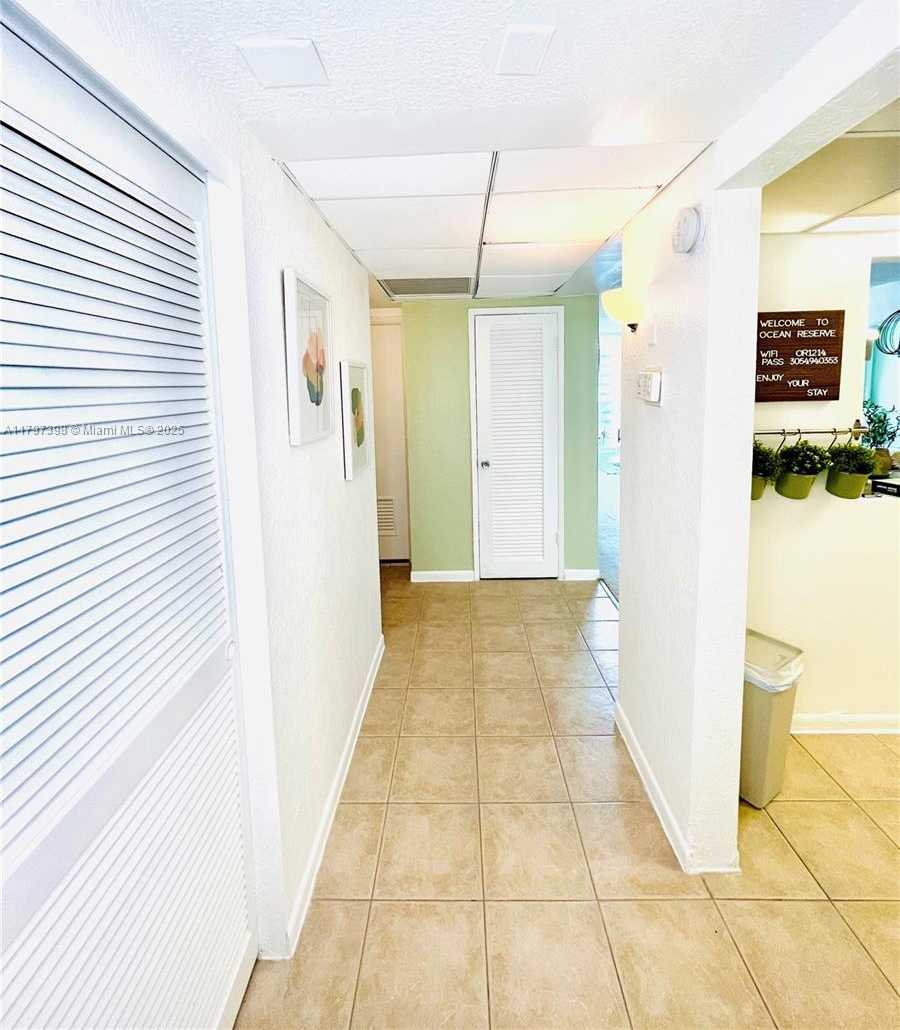 Small Image of 19370 COLLINS AVE #1214, Sunny Isles Beach Number 24