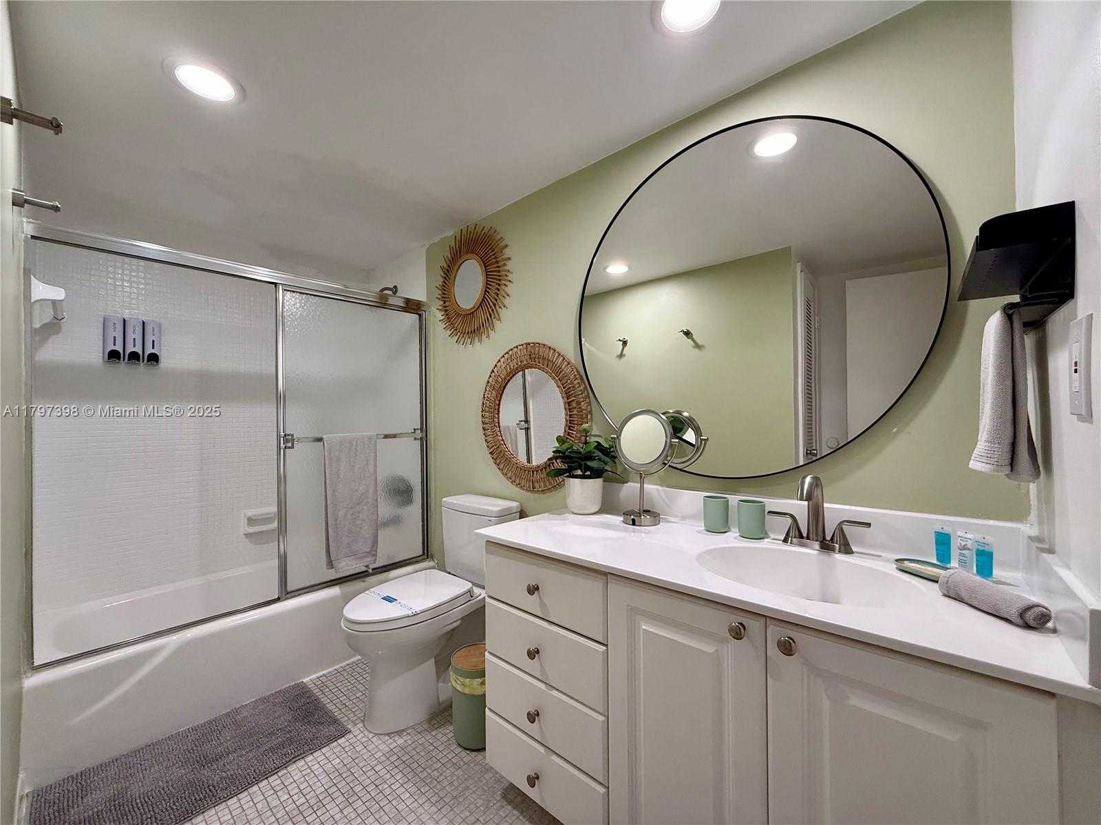 Small Image of 19370 COLLINS AVE #1214, Sunny Isles Beach Number 28