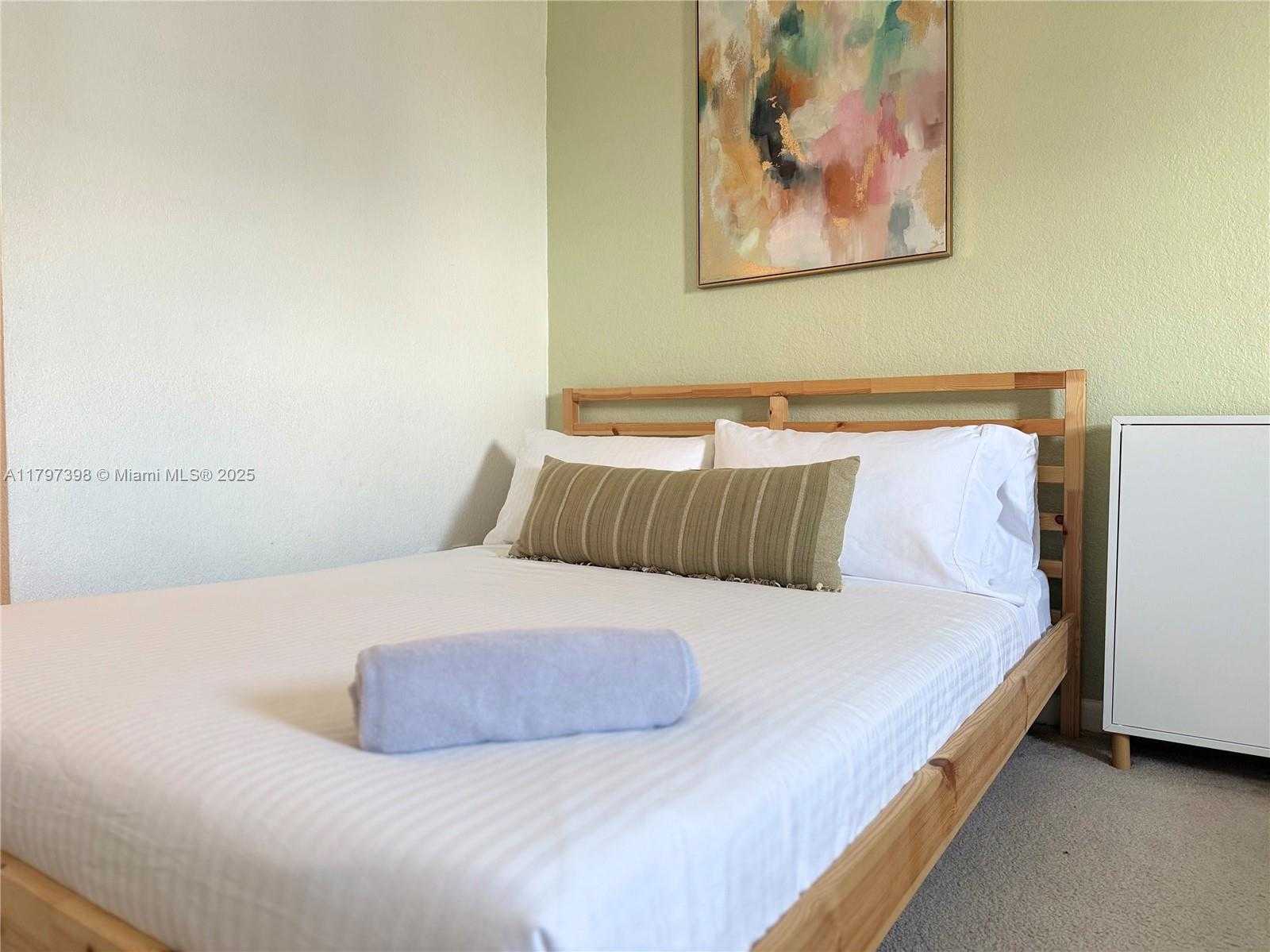 Small Image of 19370 COLLINS AVE #1214, Sunny Isles Beach Number 31