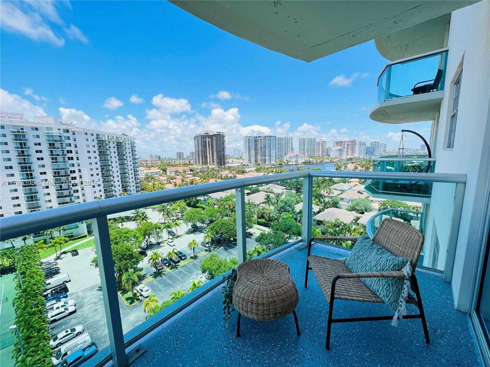 Small Image of 19370 COLLINS AVE #1214, Sunny Isles Beach Number 4