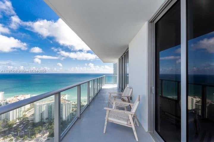 Small Image of 4010 SOUTH OCEAN DR #T3501, Hollywood Number 9