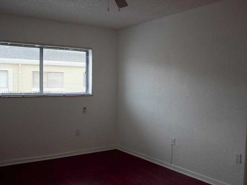 Small Image of 7405 SOUTH WEST 152 AV #3-206, Miami Number 9