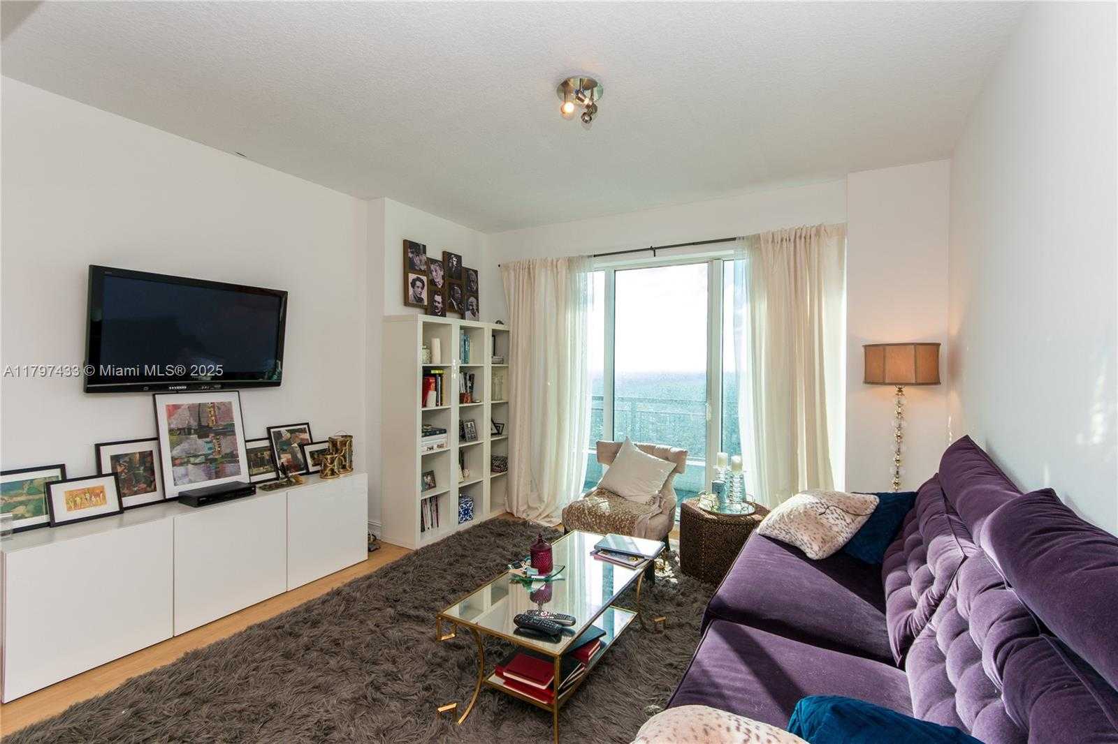 Small Image of 60 SOUTH WEST 13TH ST #3805, Miami Number 8
