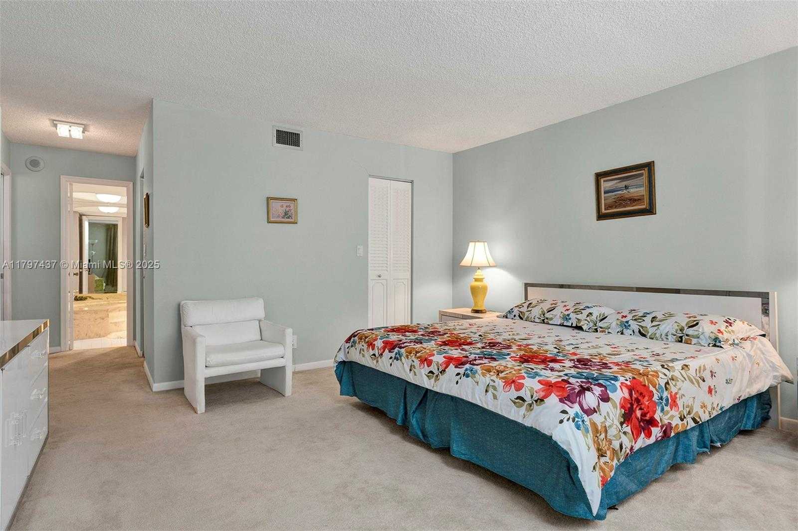 Small Image of 1865 SOUTH OCEAN DR #4C, Hallandale Beach Number 11