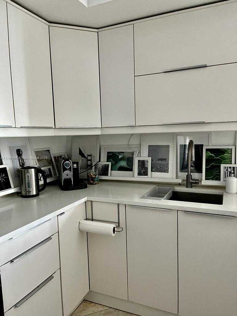 Small Image of 350 SOUTH MIAMI AVE #2502, Miami Number 6