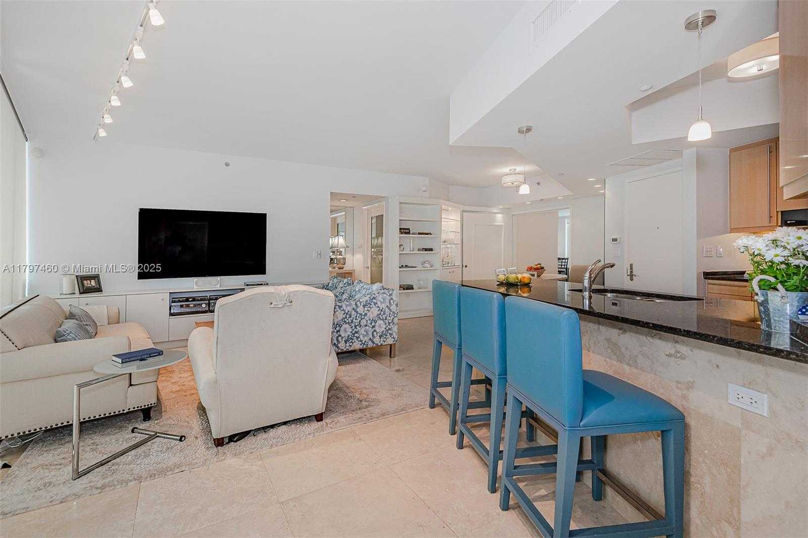 Small Image of 1000 SOUTH POINTE DRIVE #905, Miami Beach Number 11