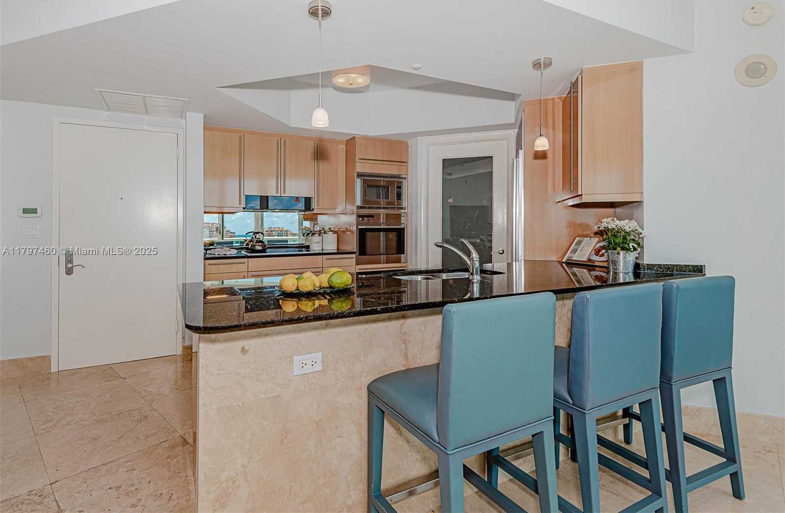 Small Image of 1000 SOUTH POINTE DRIVE #905, Miami Beach Number 14