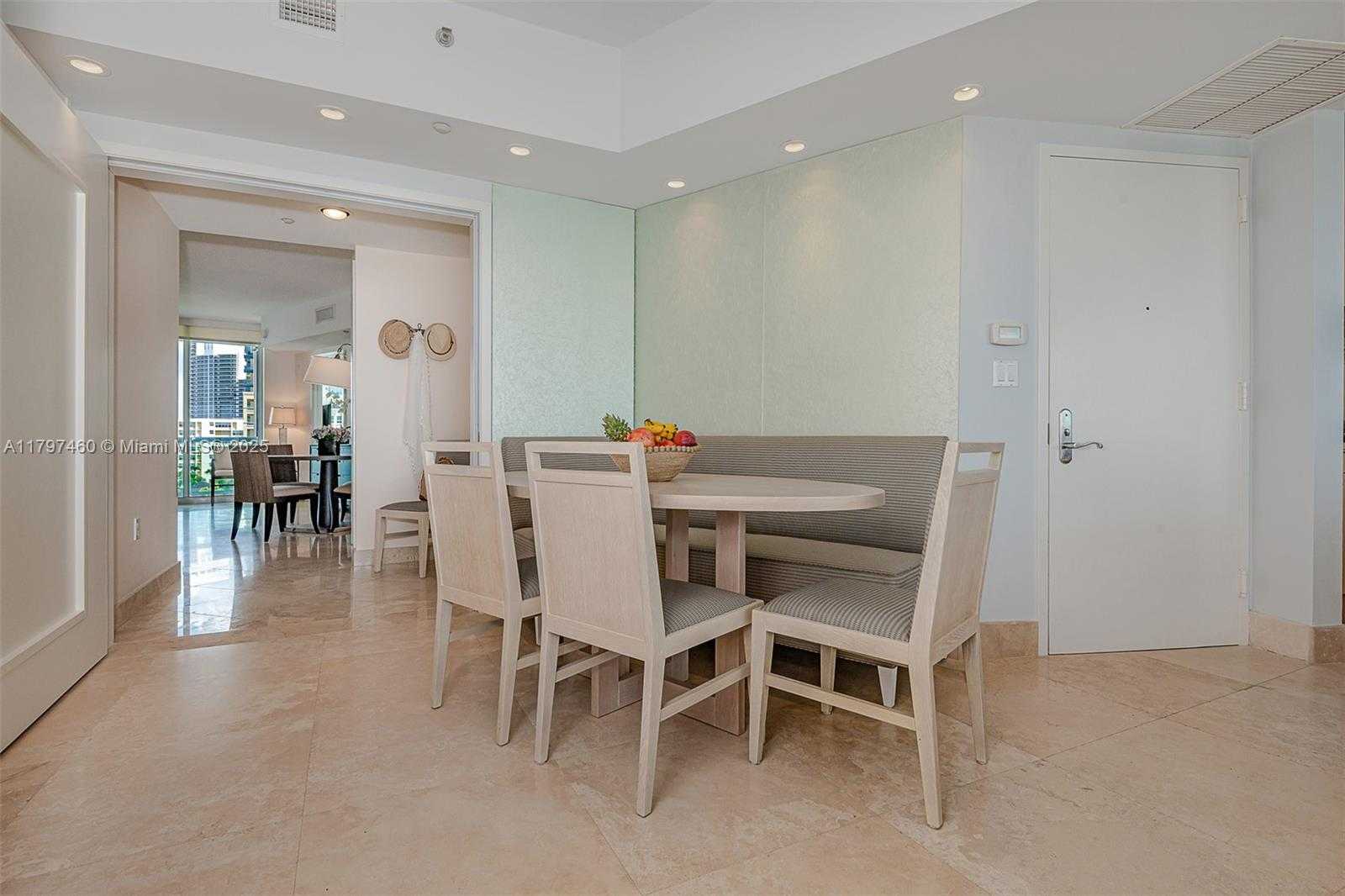 Small Image of 1000 SOUTH POINTE DRIVE #905, Miami Beach Number 17