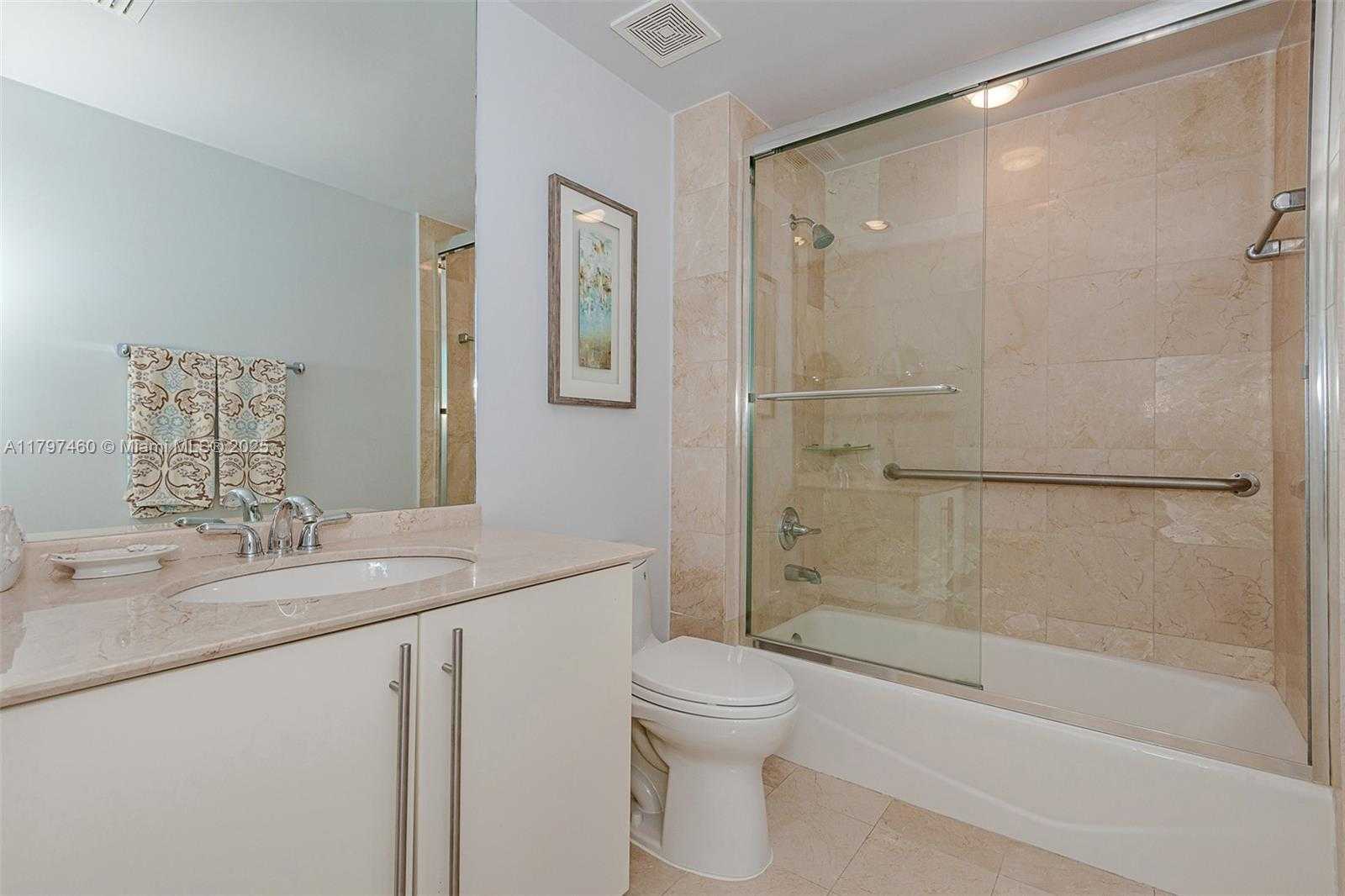 Small Image of 1000 SOUTH POINTE DRIVE #905, Miami Beach Number 22