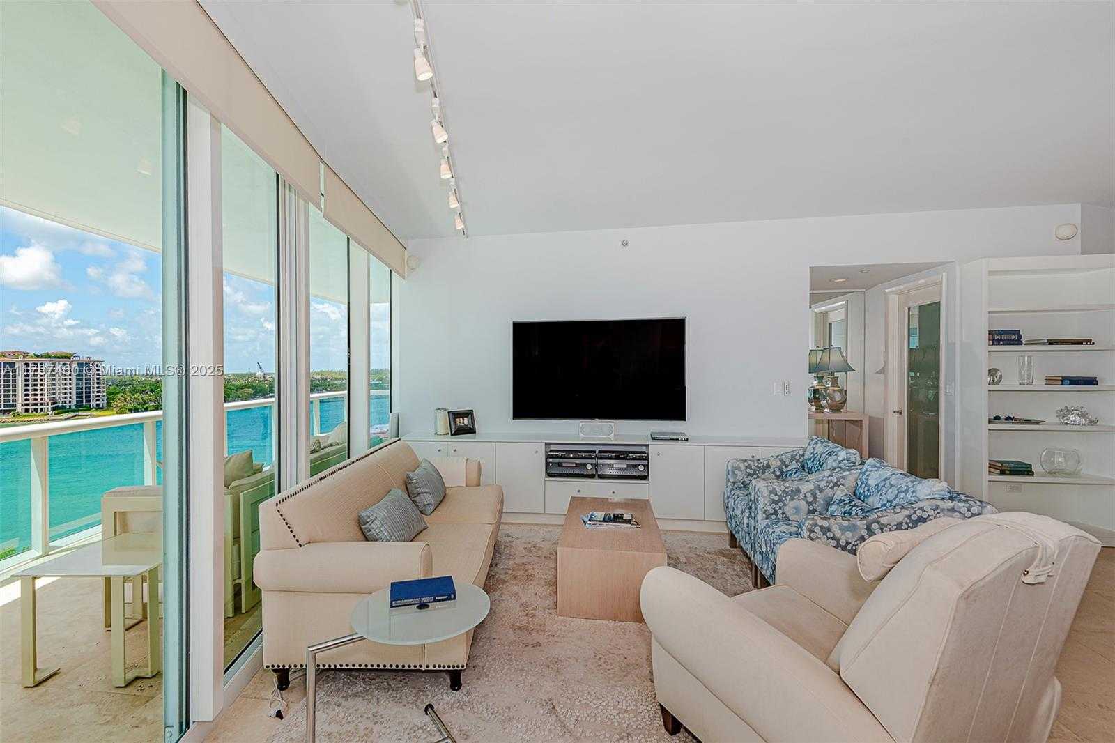 Small Image of 1000 SOUTH POINTE DRIVE #905, Miami Beach Number 6