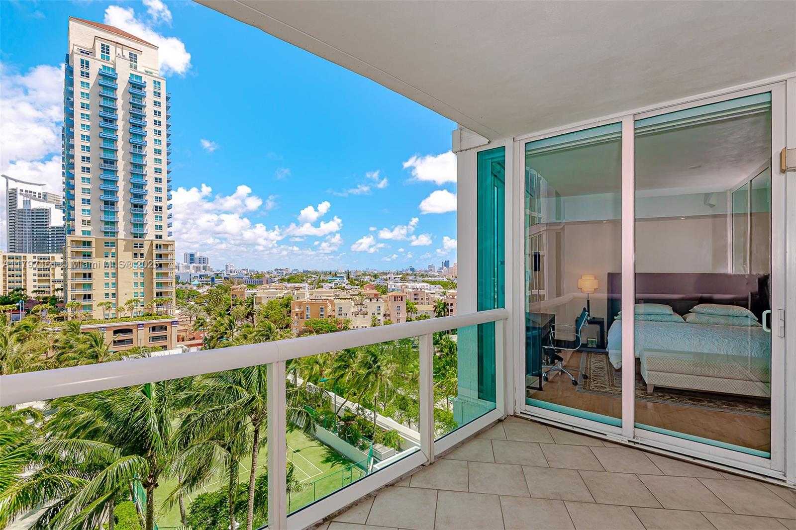 Small Image of 1000 SOUTH POINTE DR #906, Miami Beach Number 25