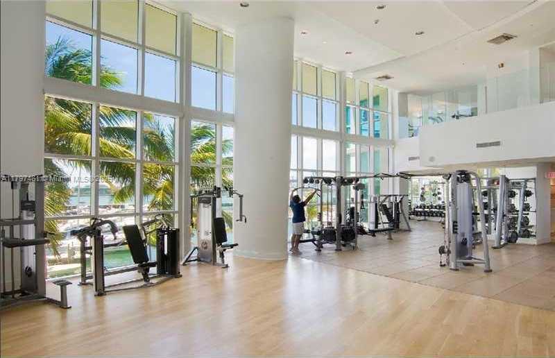 Small Image of 1000 SOUTH POINTE DR #906, Miami Beach Number 34