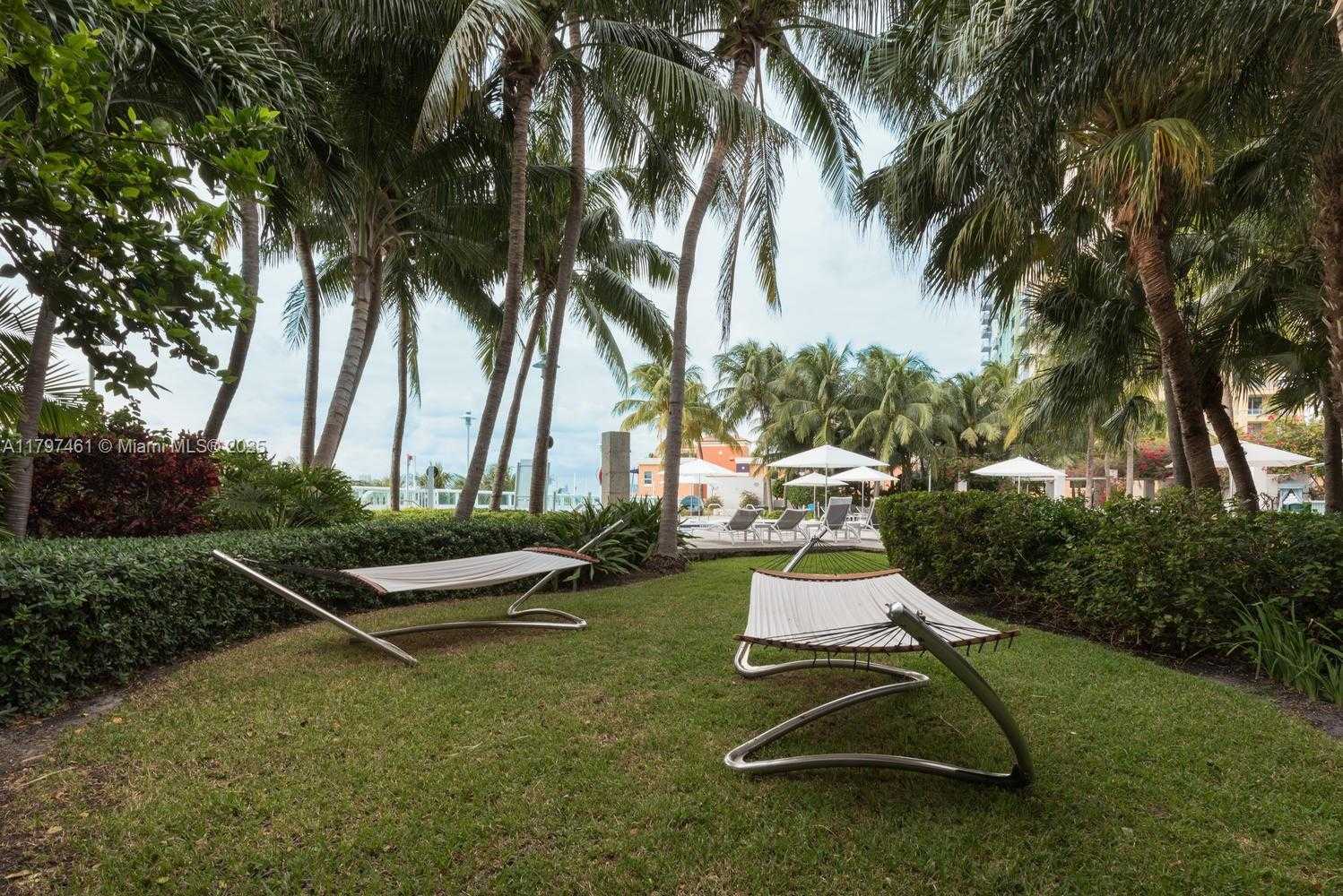 Small Image of 1000 SOUTH POINTE DR #906, Miami Beach Number 36