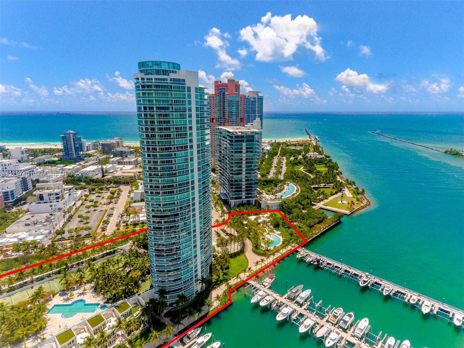 Small Image of 1000 SOUTH POINTE DR #906, Miami Beach Number 4