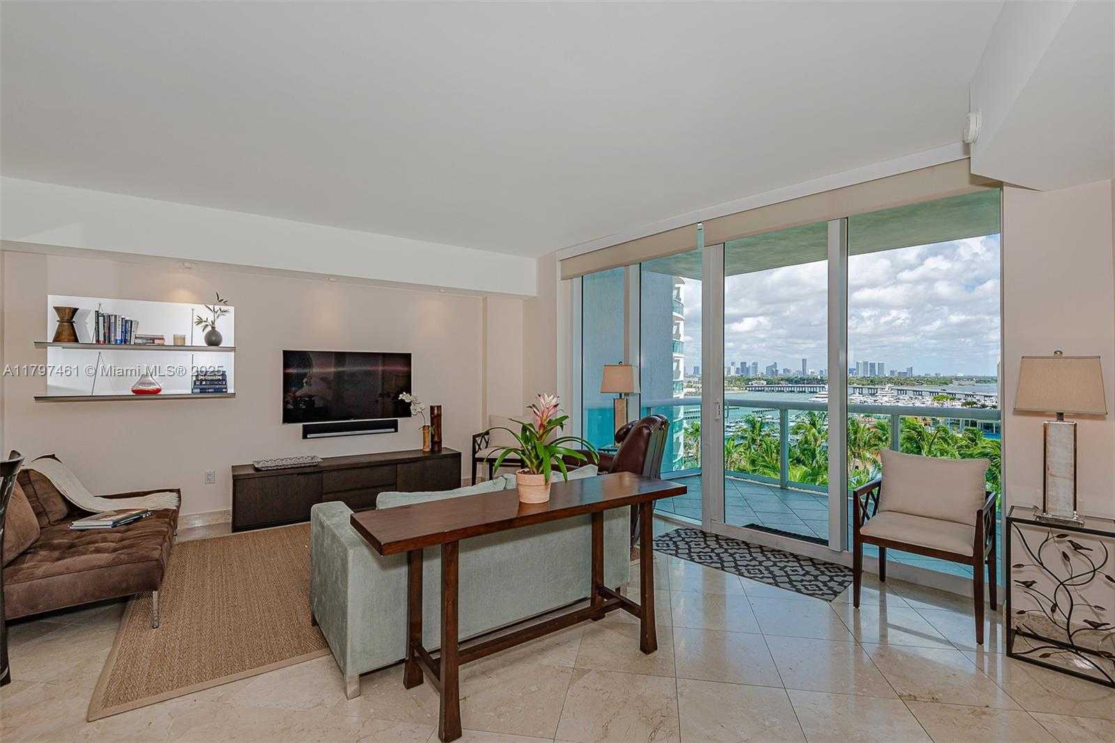Small Image of 1000 SOUTH POINTE DR #906, Miami Beach Number 7