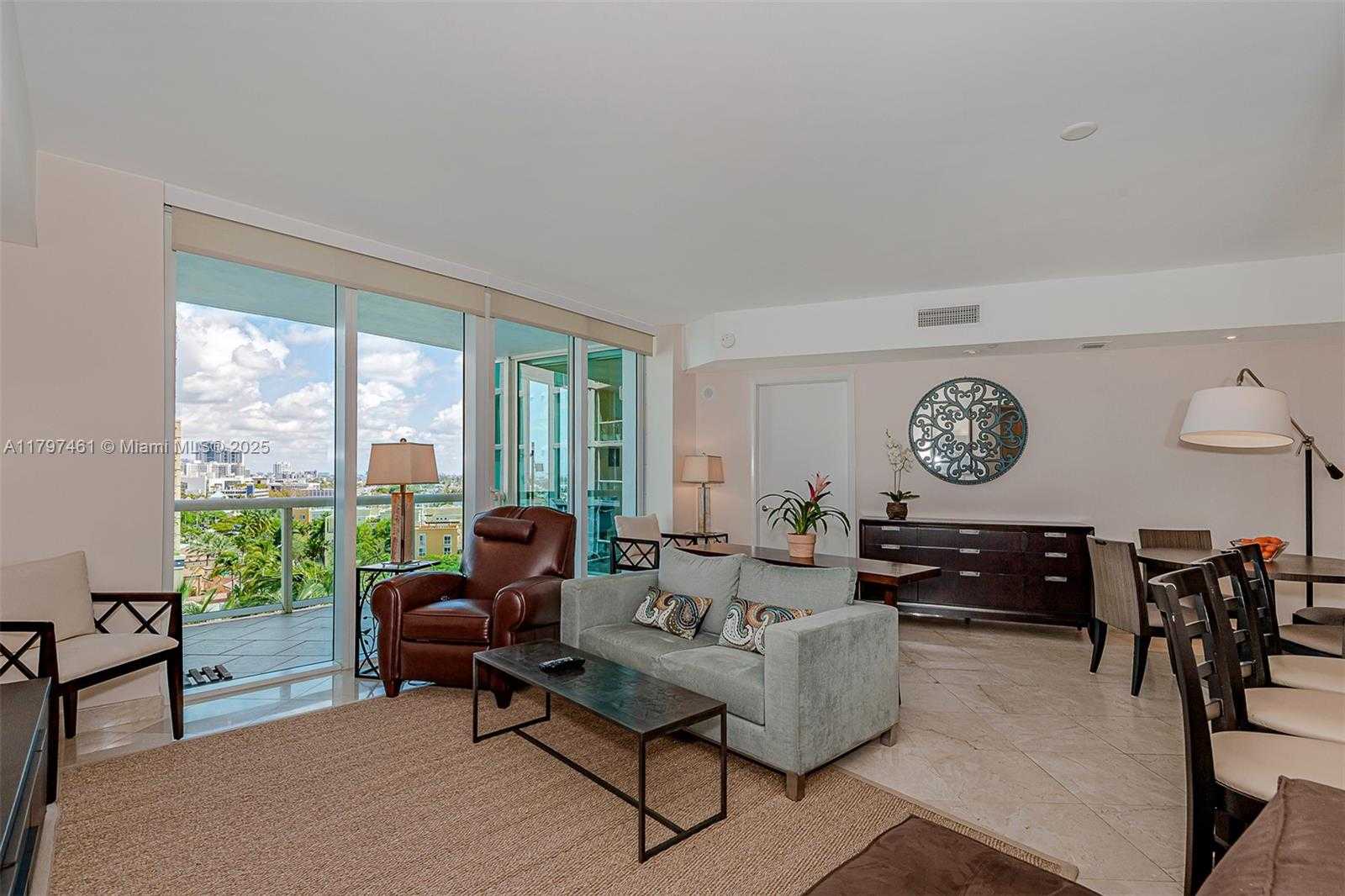 Small Image of 1000 SOUTH POINTE DR #906, Miami Beach Number 8