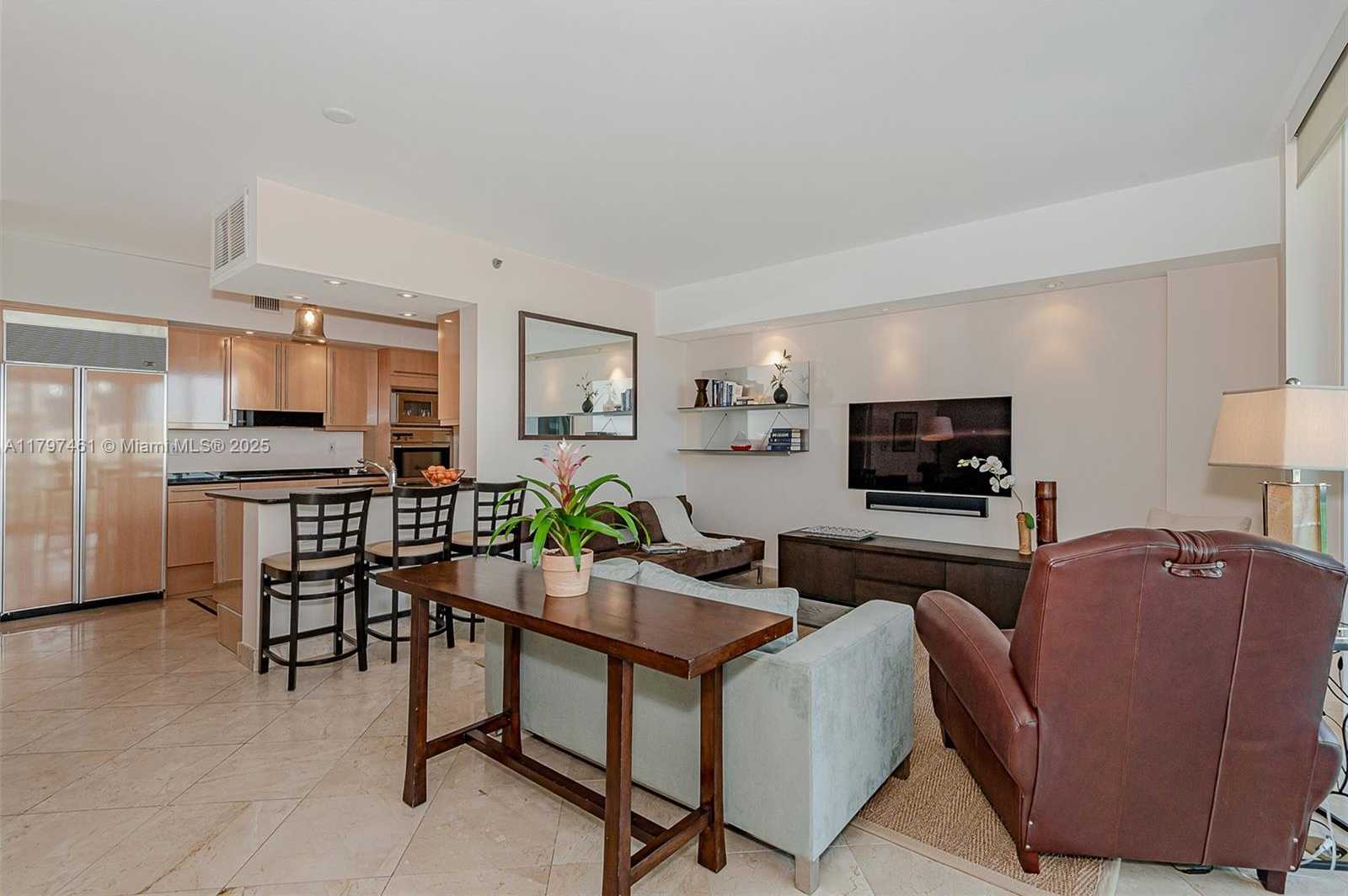 Small Image of 1000 SOUTH POINTE DR #906, Miami Beach Number 9