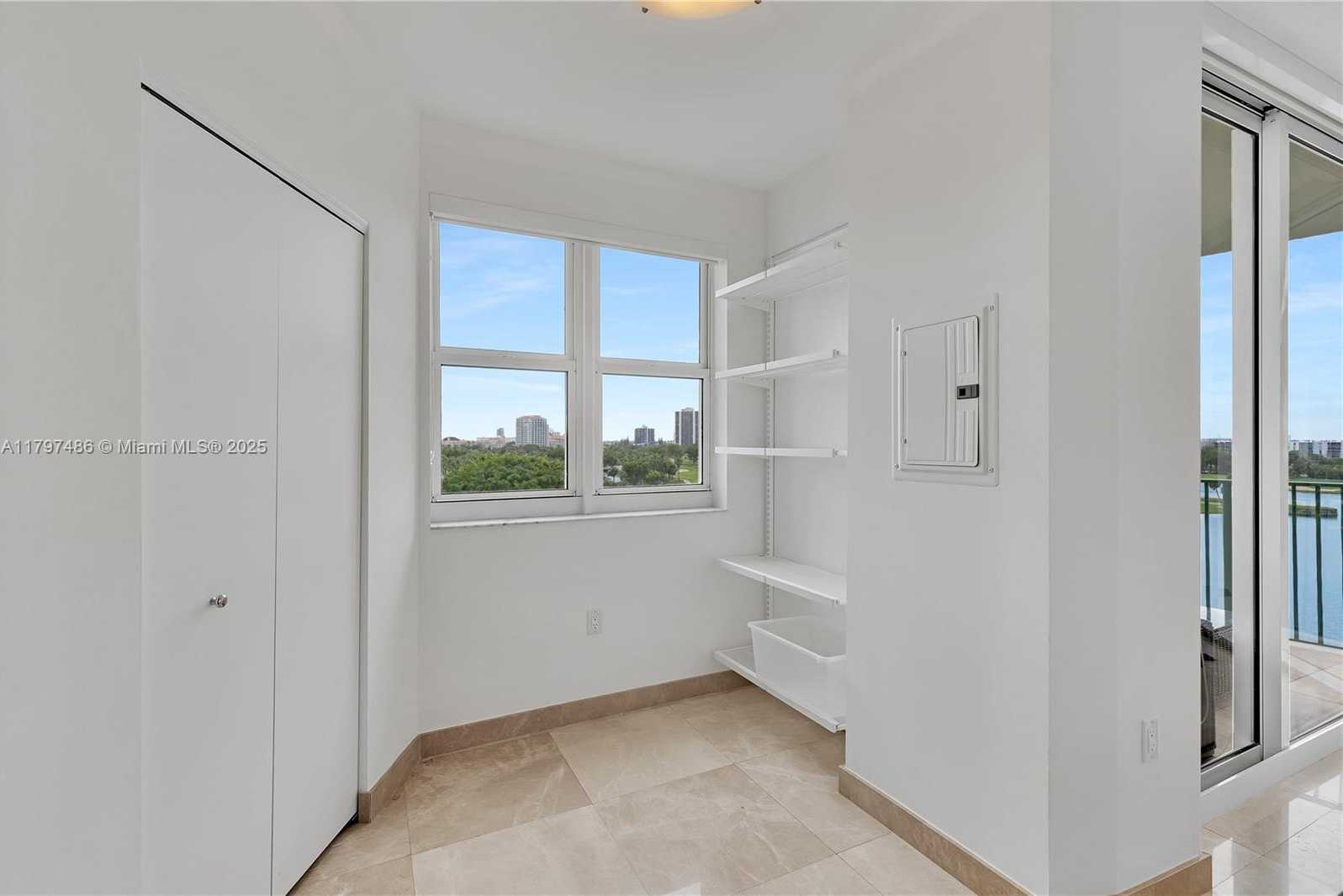 Small Image of 20000 EAST COUNTRY CLUB DR #708, Aventura Number 13