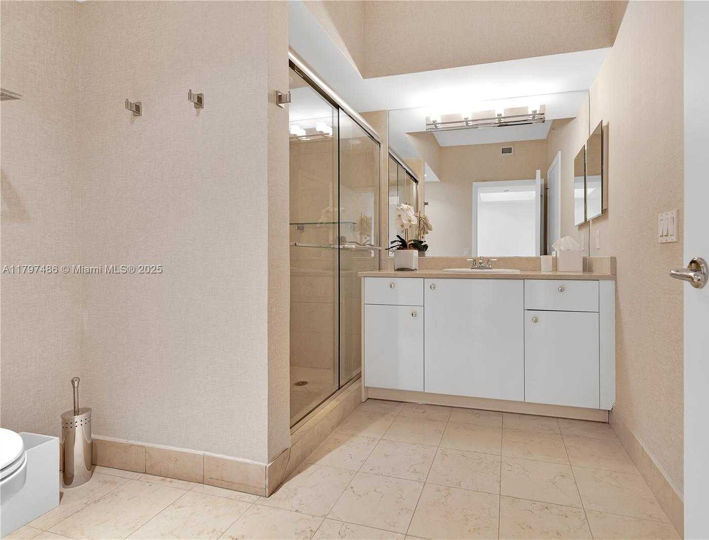 Small Image of 20000 EAST COUNTRY CLUB DR #708, Aventura Number 21