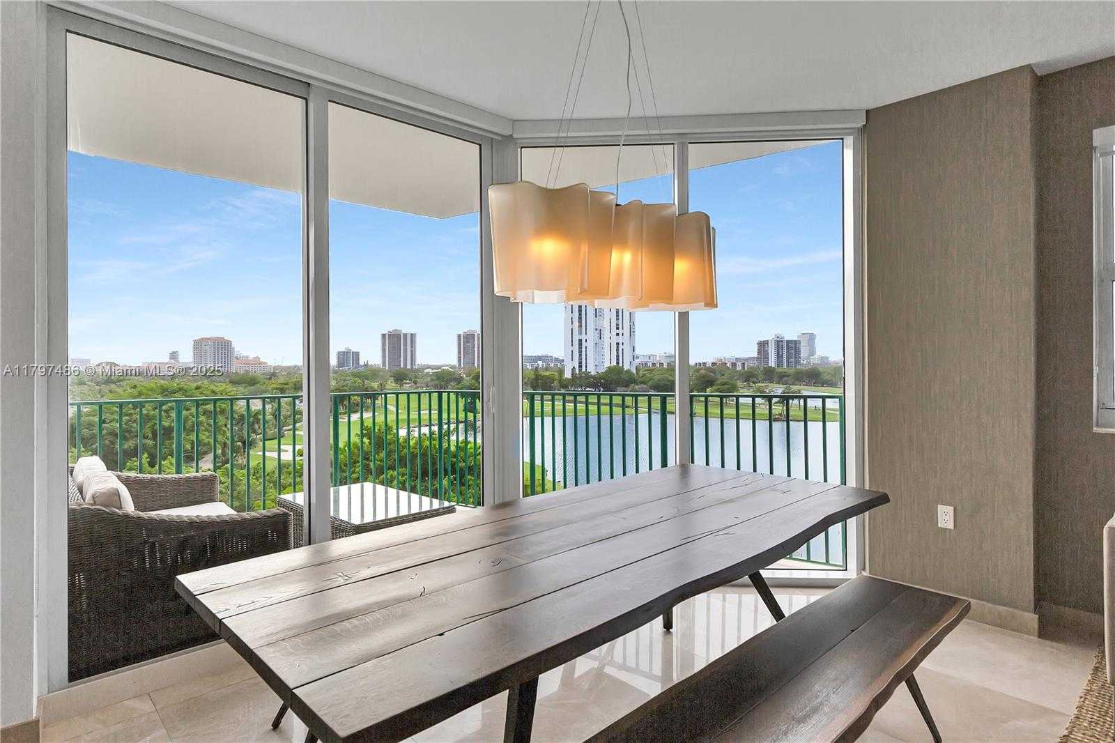 Small Image of 20000 EAST COUNTRY CLUB DR #708, Aventura Number 5