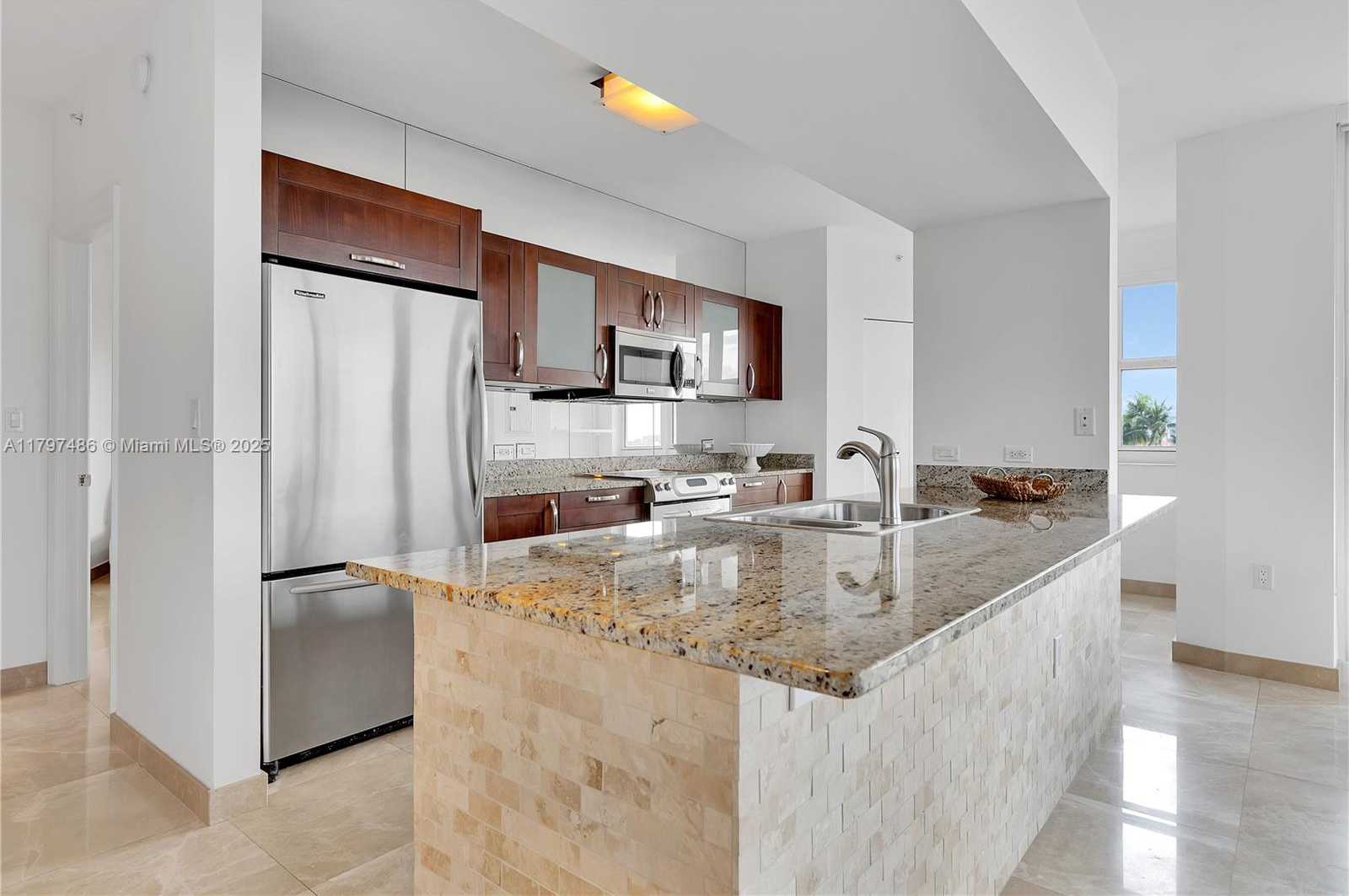 Small Image of 20000 EAST COUNTRY CLUB DR #708, Aventura Number 9
