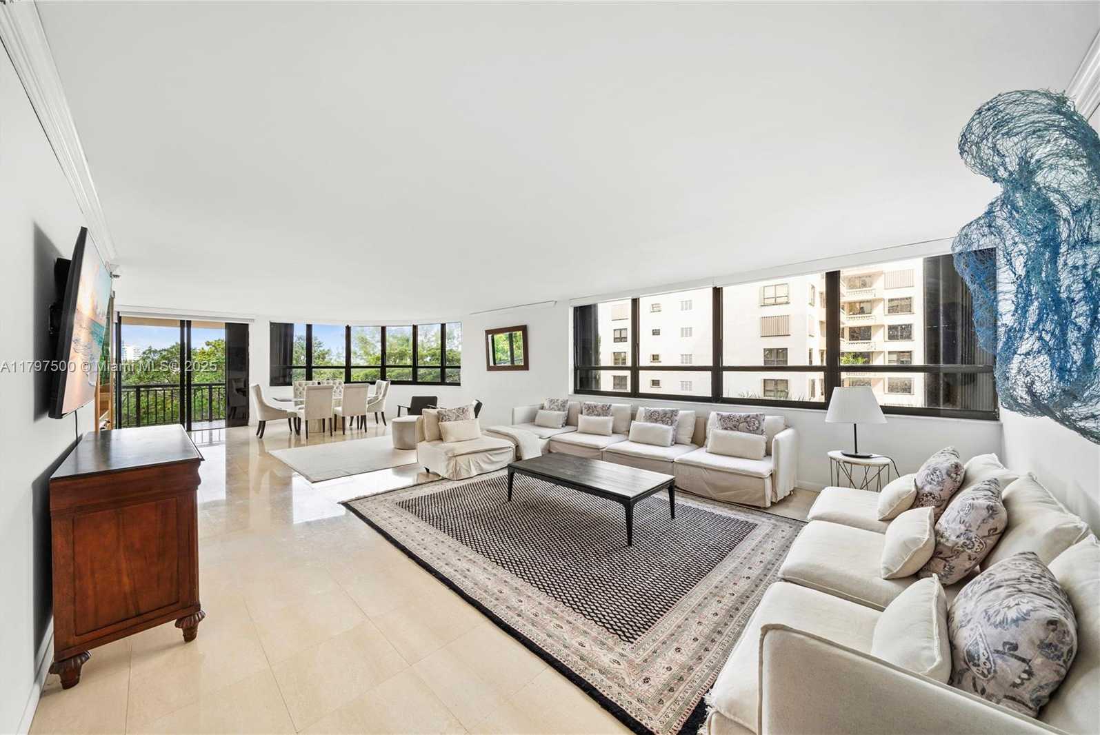 Small Image of 10175 COLLINS AVE #307, Bal Harbour Number 4