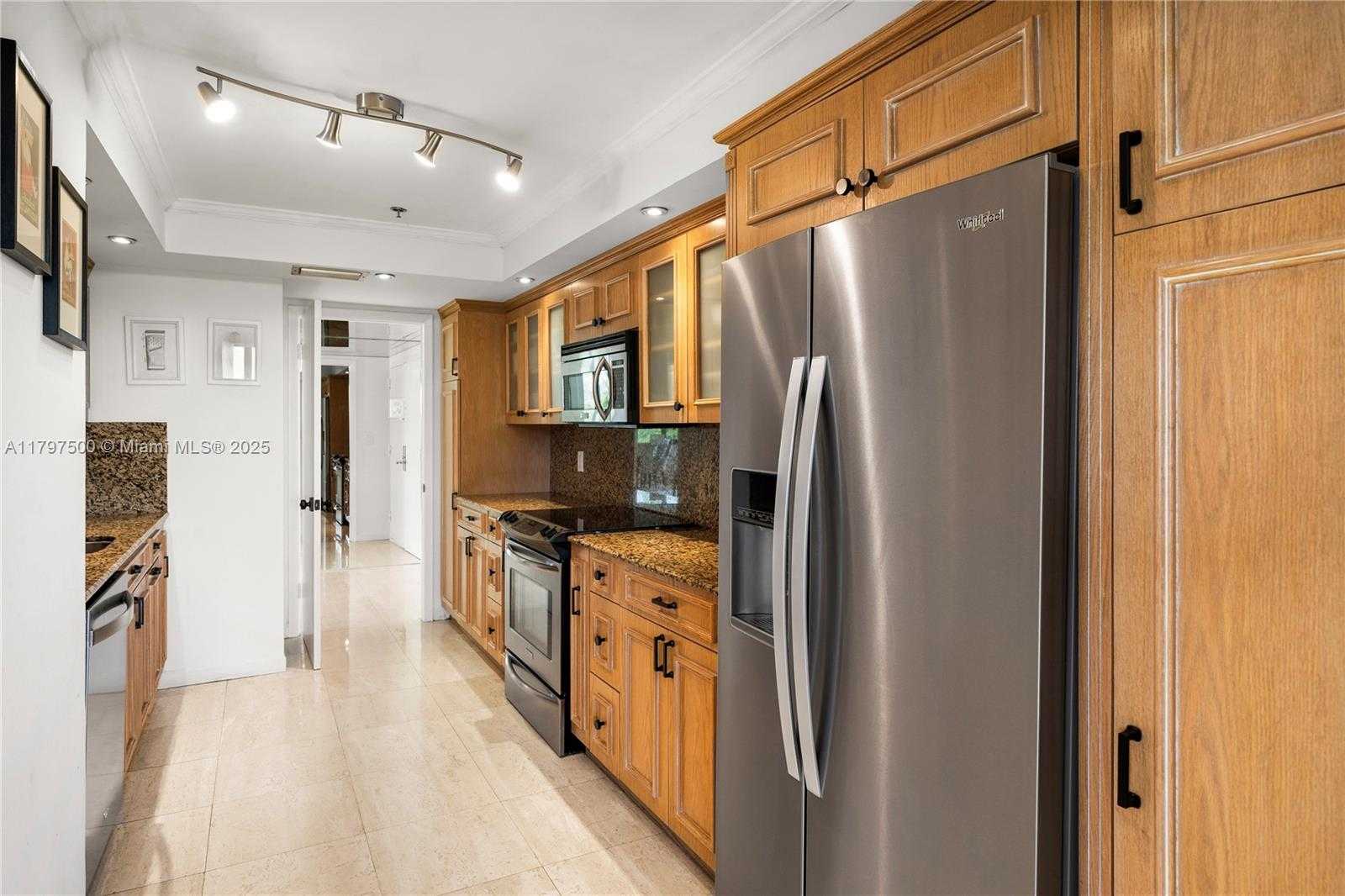 Small Image of 10175 COLLINS AVE #307, Bal Harbour Number 5