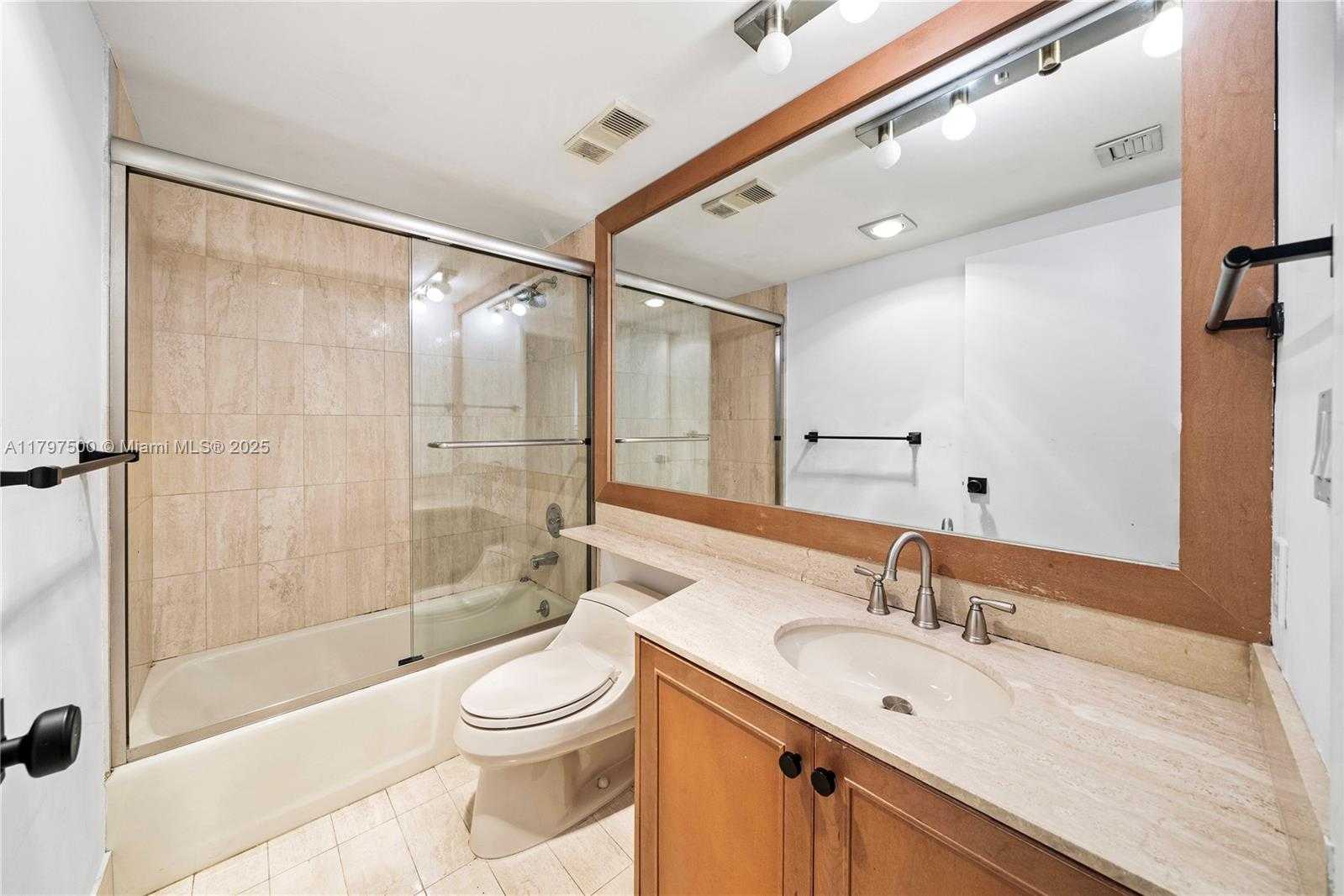Small Image of 10175 COLLINS AVE #307, Bal Harbour Number 7