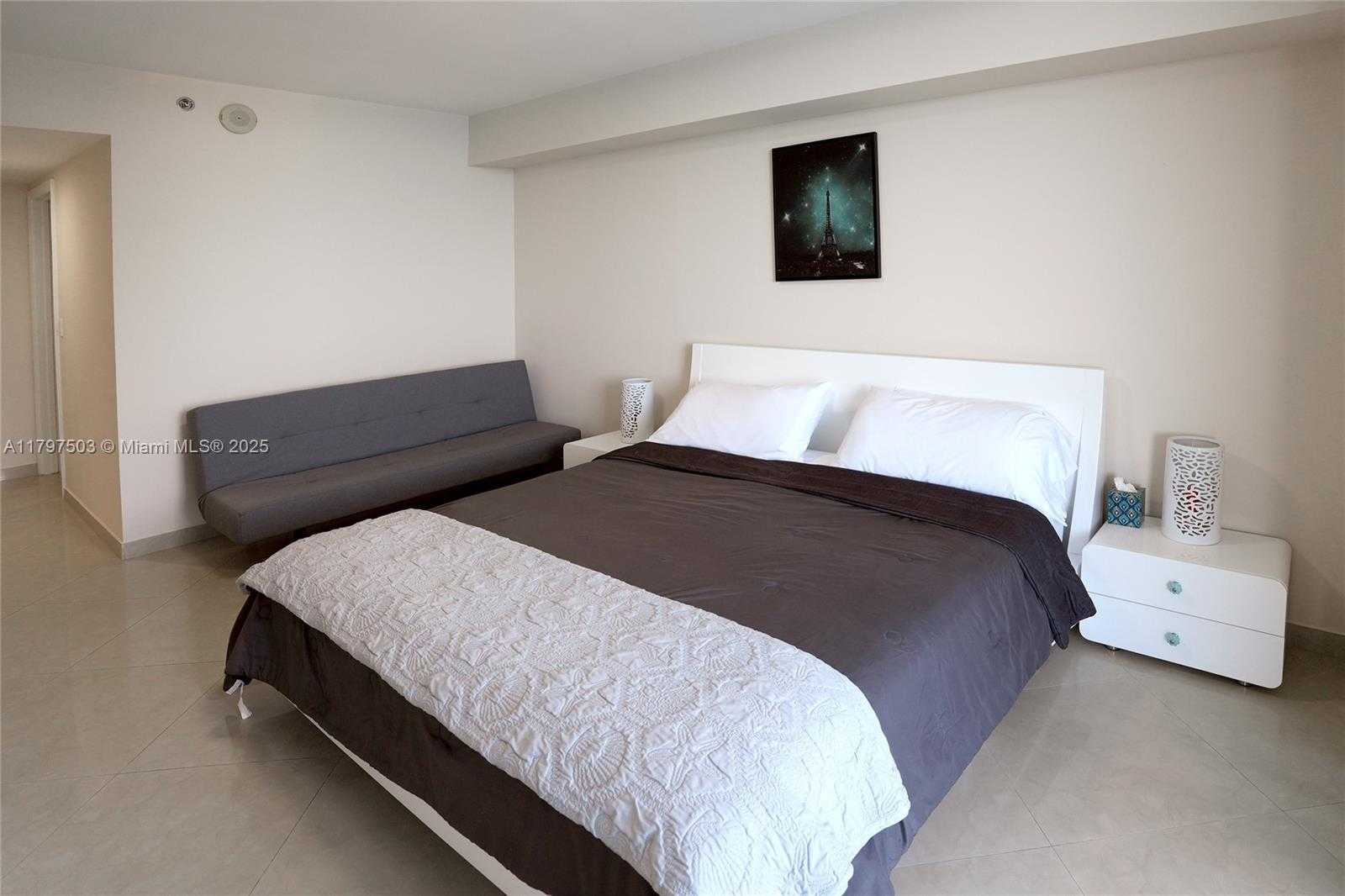 Small Image of 1830 SOUTH OCEAN DR #4111, Hallandale Beach Number 12