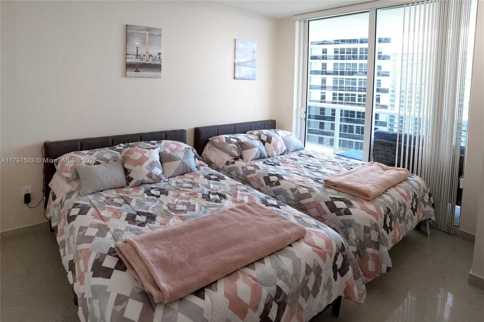 Small Image of 1830 SOUTH OCEAN DR #4111, Hallandale Beach Number 14