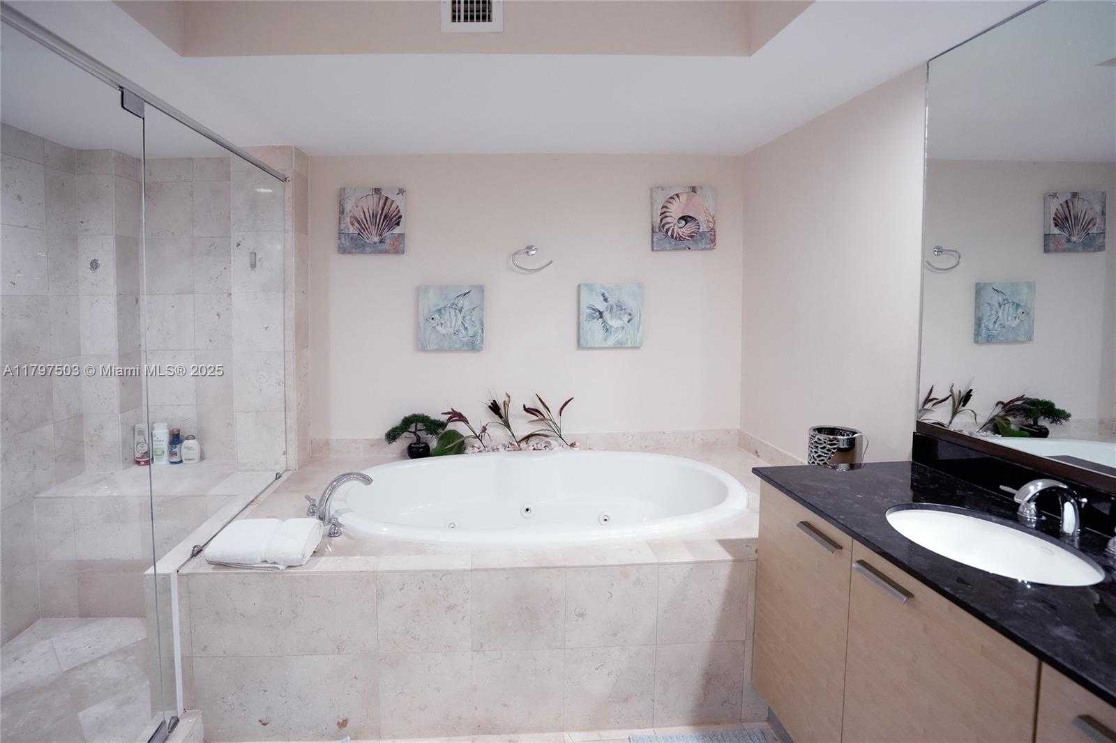 Small Image of 1830 SOUTH OCEAN DR #4111, Hallandale Beach Number 21