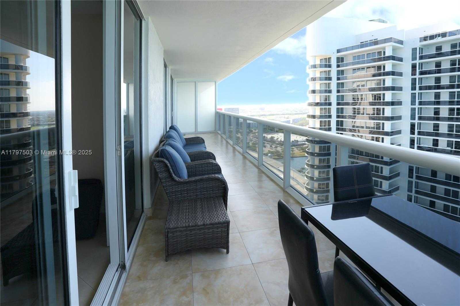 Small Image of 1830 SOUTH OCEAN DR #4111, Hallandale Beach Number 25