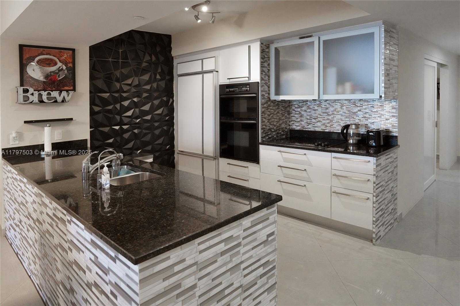 Small Image of 1830 SOUTH OCEAN DR #4111, Hallandale Beach Number 8