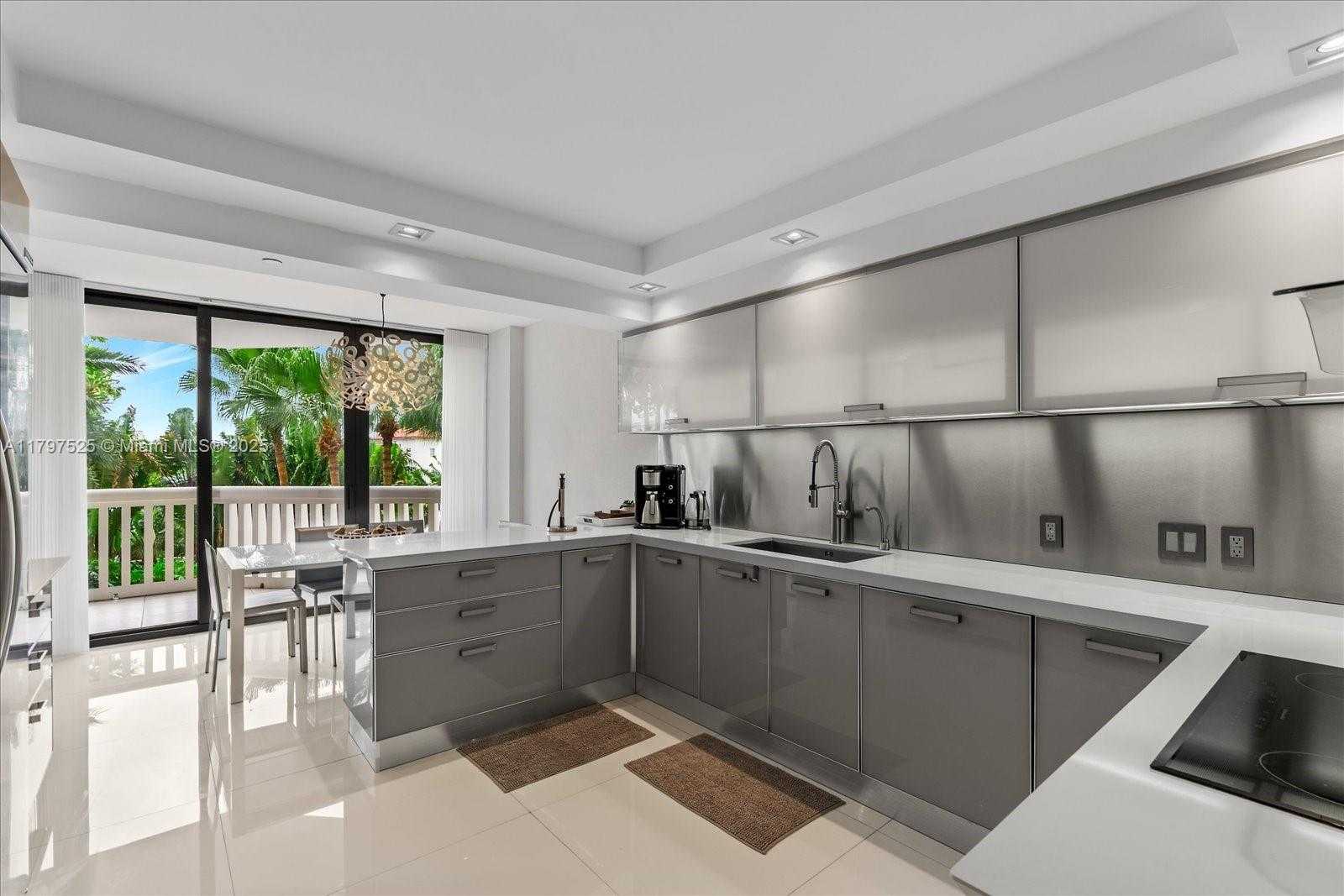 Small Image of 2000 ISLAND BLVD #504, Aventura Number 15