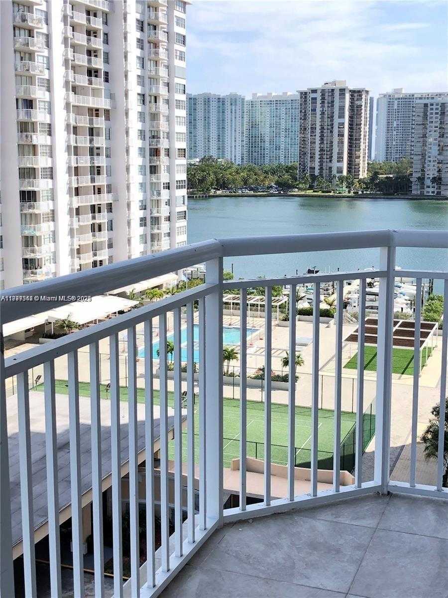 Small Image of 18021 BISCAYNE BLVD #902, Aventura Number 5