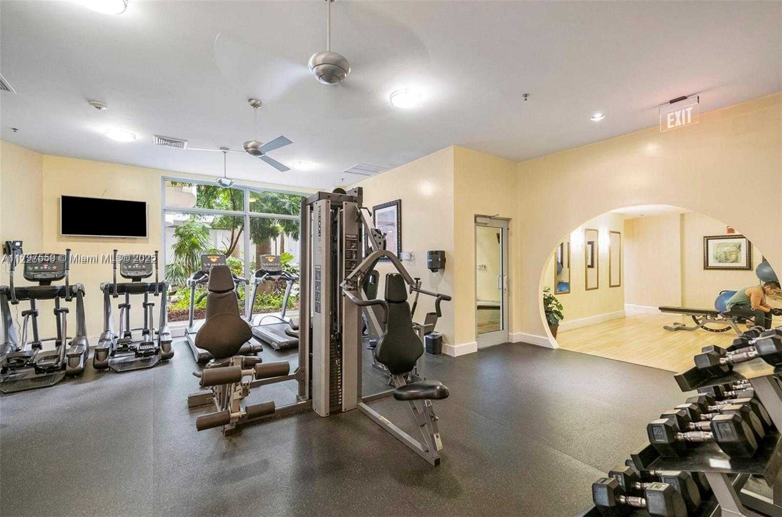 Small Image of 1830 RADIUS DR #801, Hollywood Number 19