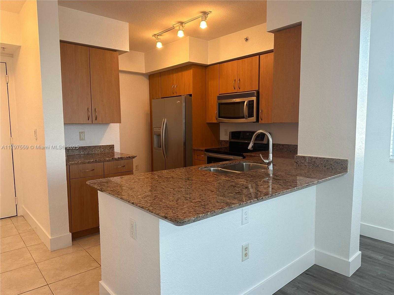 Small Image of 1830 RADIUS DR #801, Hollywood Number 3
