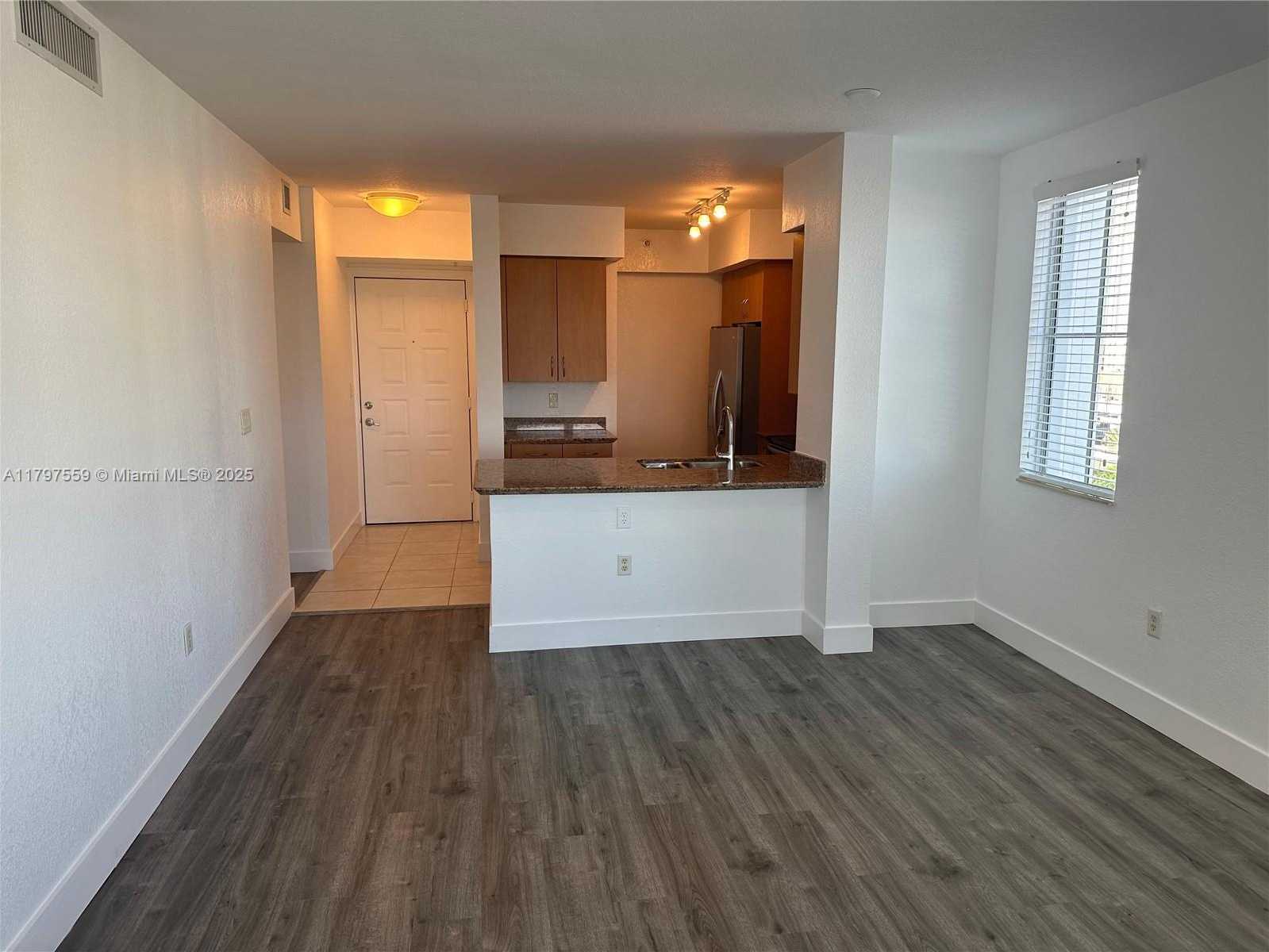 Small Image of 1830 RADIUS DR #801, Hollywood Number 4