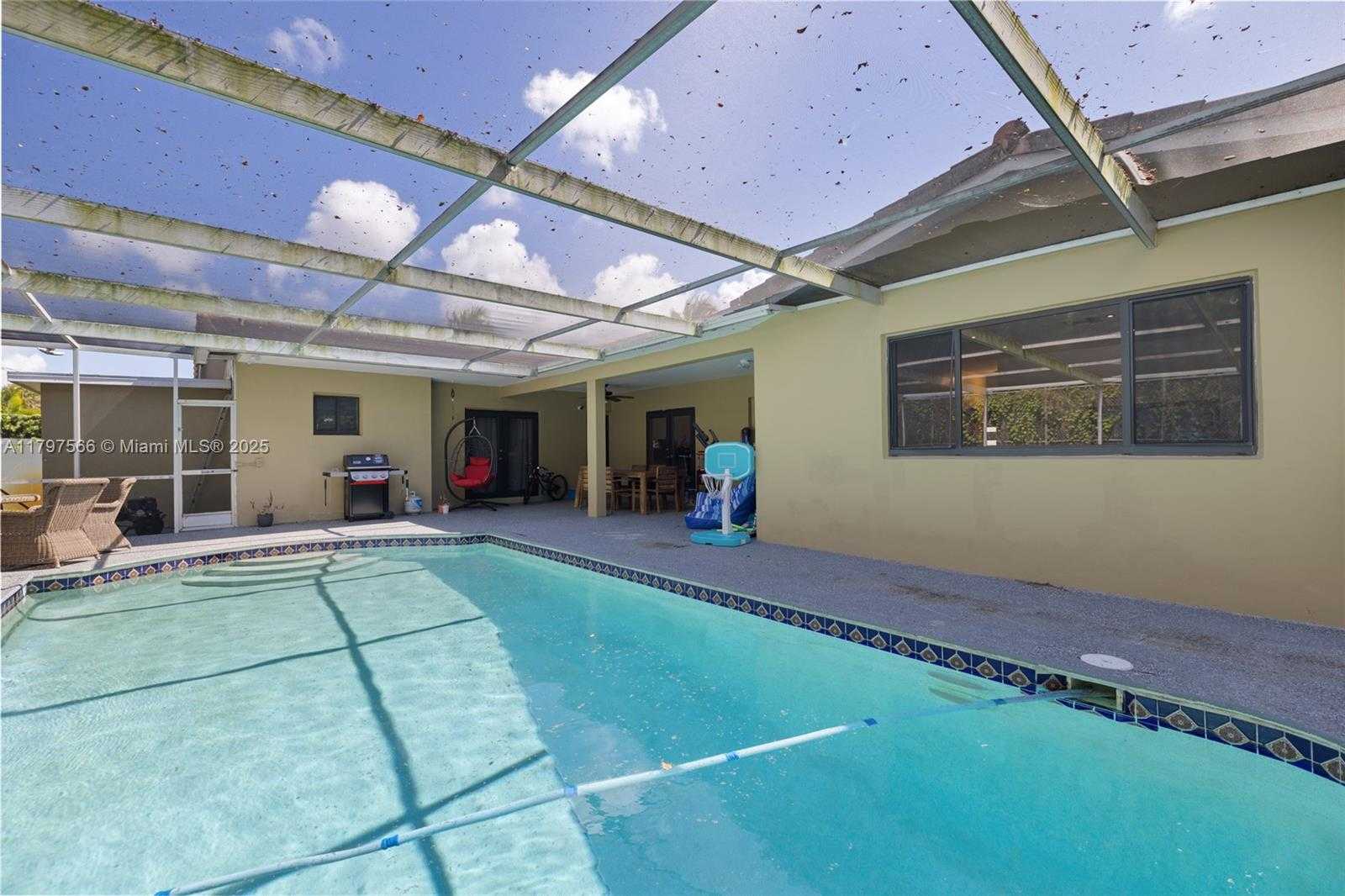 Small Image of 20375 NORTH EAST 22ND PL, Miami Number 54