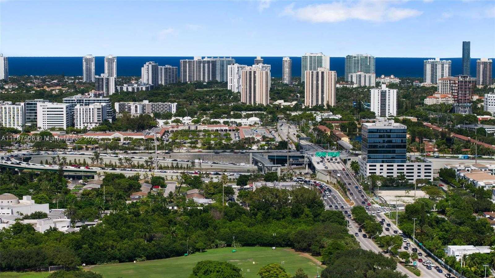 Small Image of 20375 NORTH EAST 22ND PL, Miami Number 61