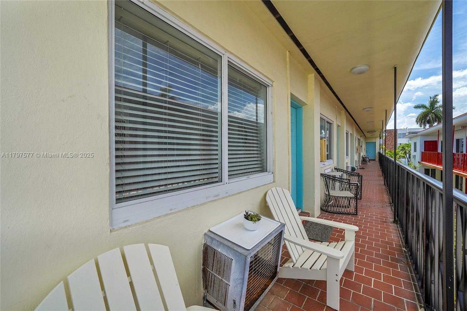 Small Image of 1135 EUCLID AVE #207, Miami Beach Number 10