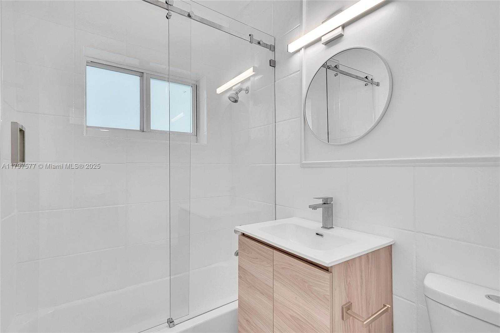 Small Image of 1135 EUCLID AVE #207, Miami Beach Number 21