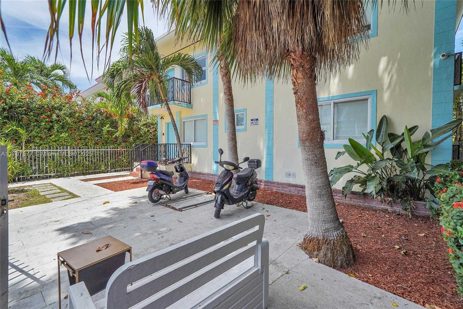 Small Image of 1135 EUCLID AVE #207, Miami Beach Number 3