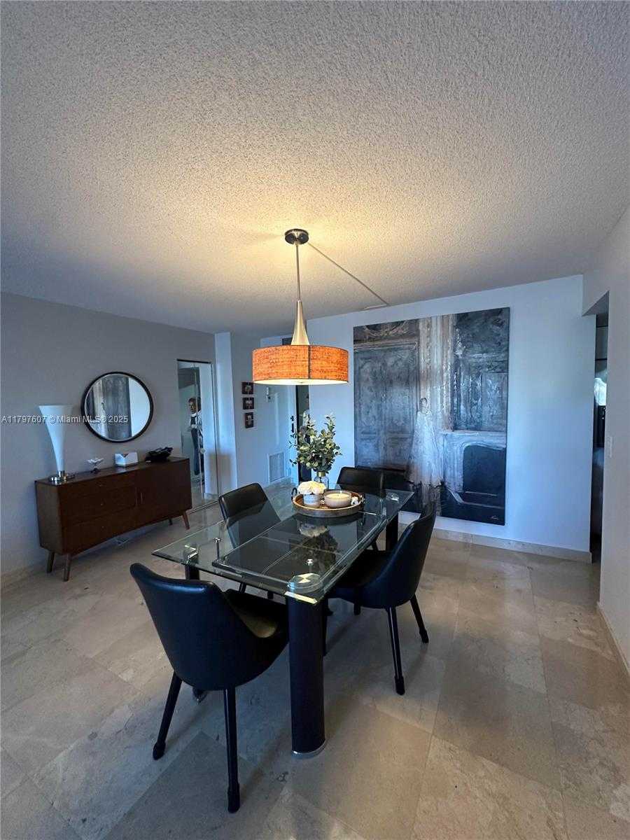 Small Image of 1500 SOUTH OCEAN DR #2E, Hollywood Number 12