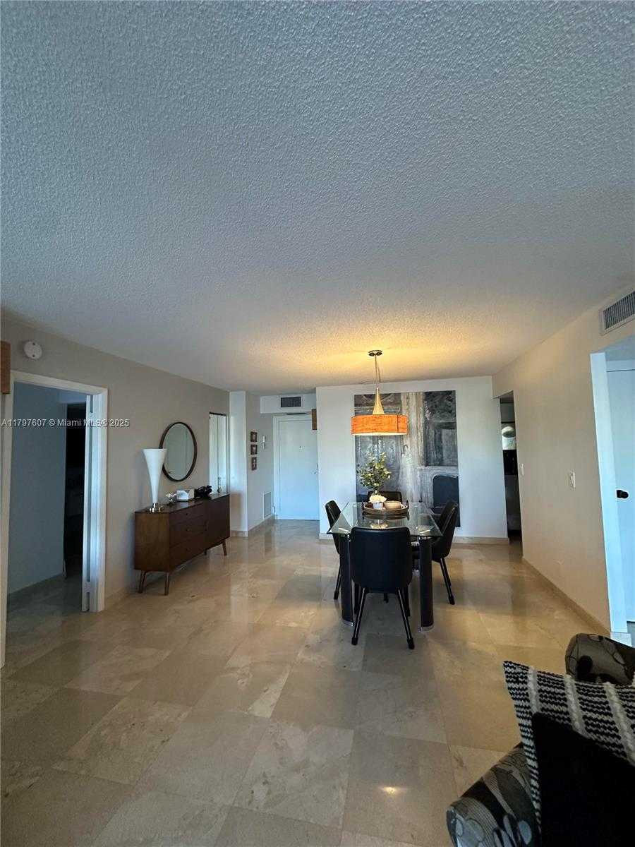 Small Image of 1500 SOUTH OCEAN DR #2E, Hollywood Number 13