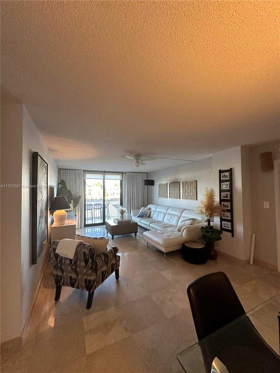 Small Image of 1500 SOUTH OCEAN DR #2E, Hollywood Number 14