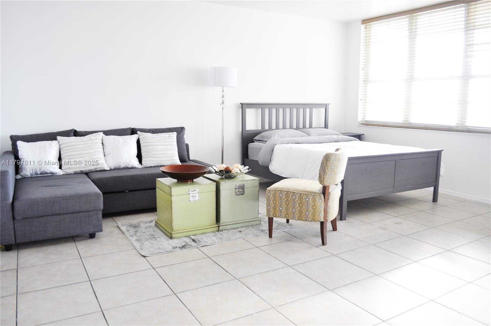Small Image of 100 LINCOLN RD #1220, Miami Beach Number 5